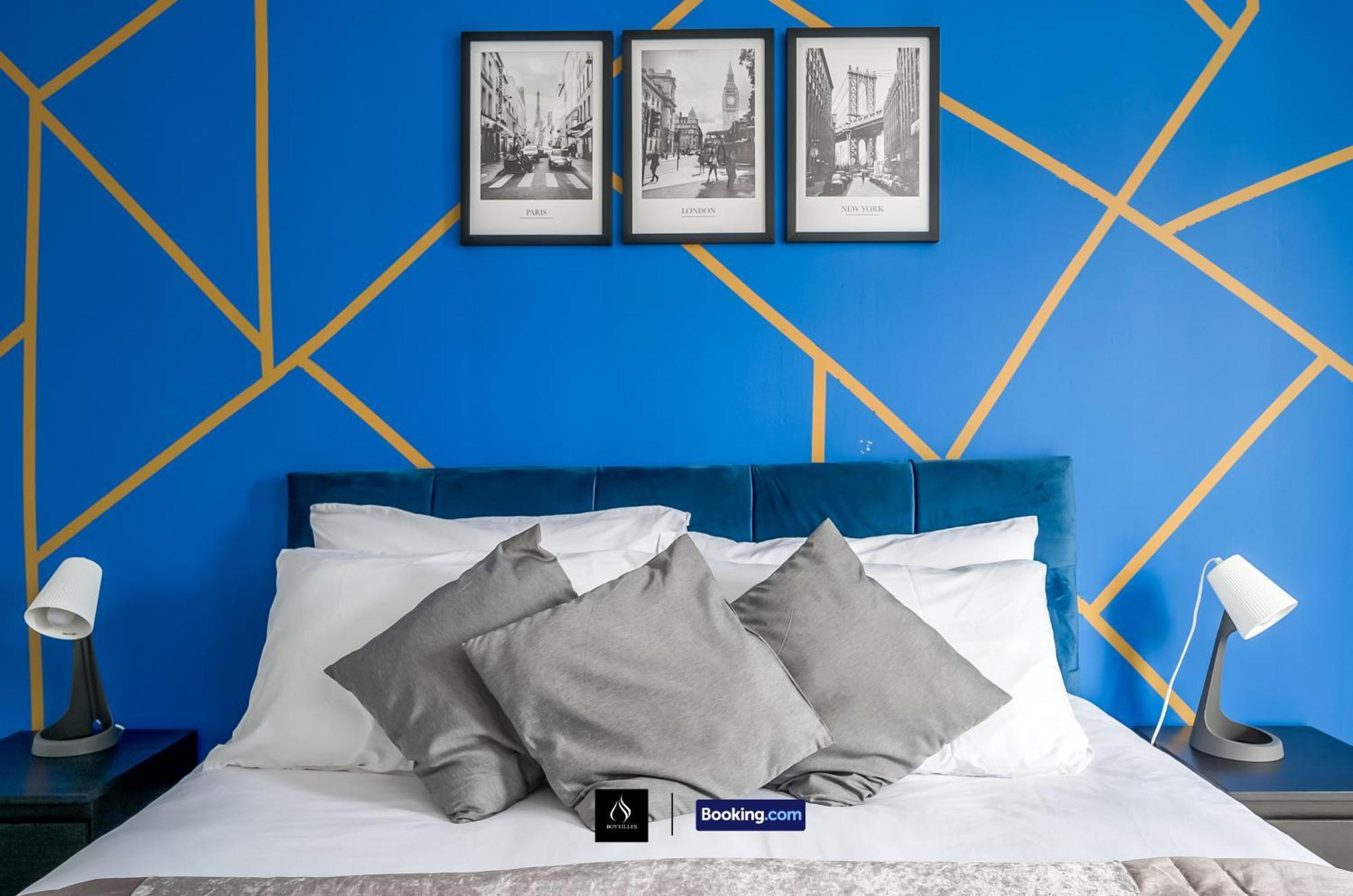 2 Bed House By Boyeilles Apartments Short Lets & Serviced Accommodation Belfast With Balcony & Free Parking Екстер'єр фото