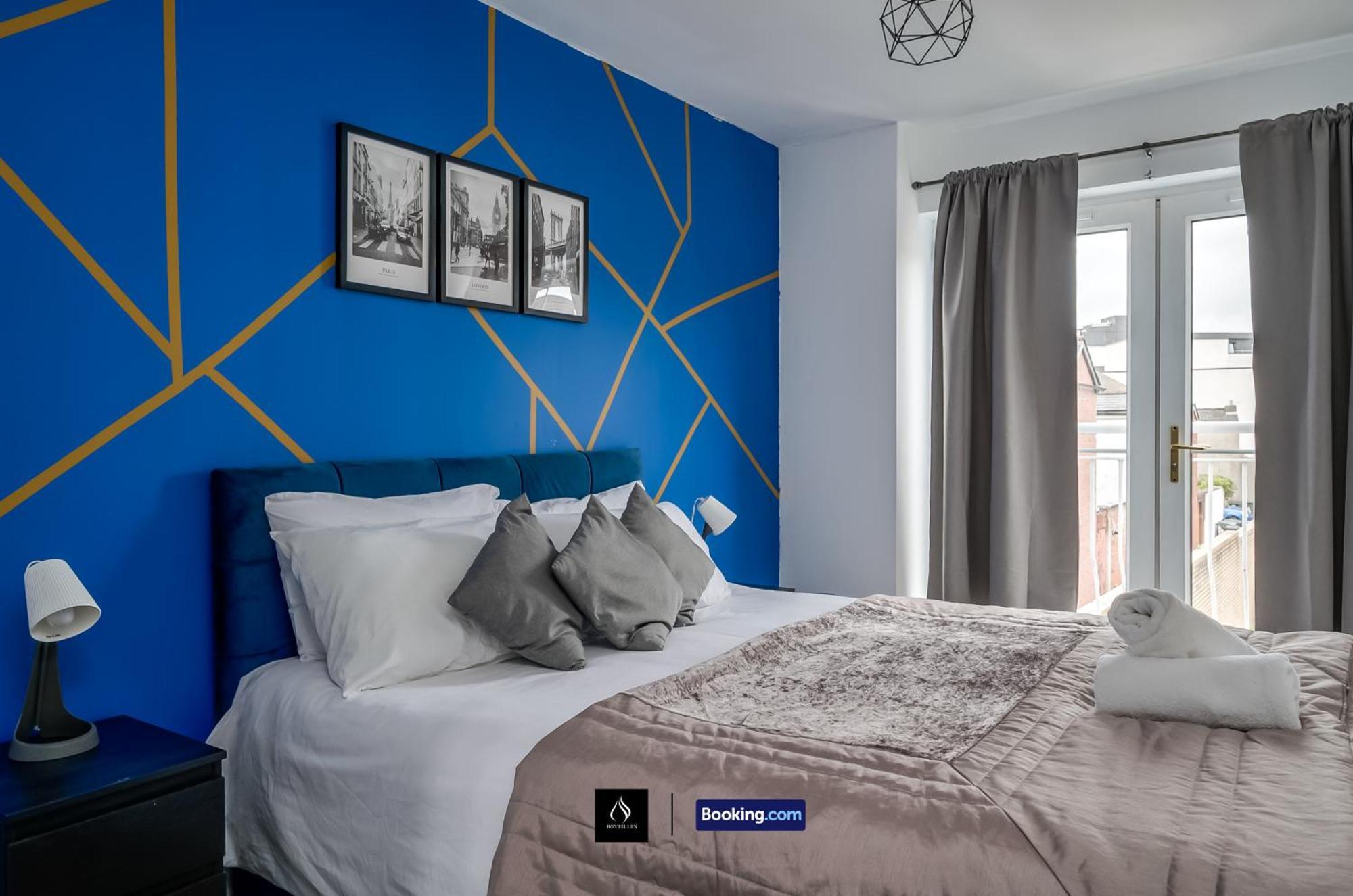 2 Bed House By Boyeilles Apartments Short Lets & Serviced Accommodation Belfast With Balcony & Free Parking Екстер'єр фото
